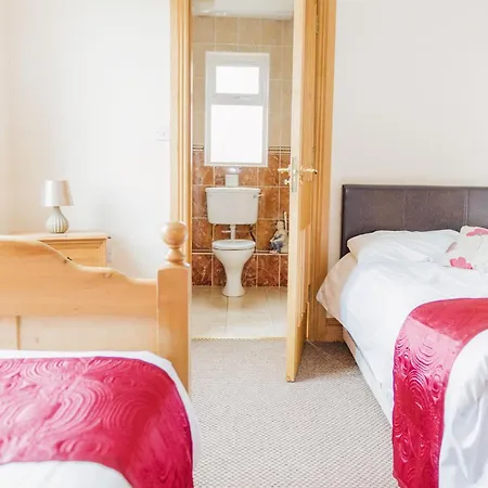 Дом отдыха Duncarbury Heights - 4 Bedroom Detached House Tullaghan